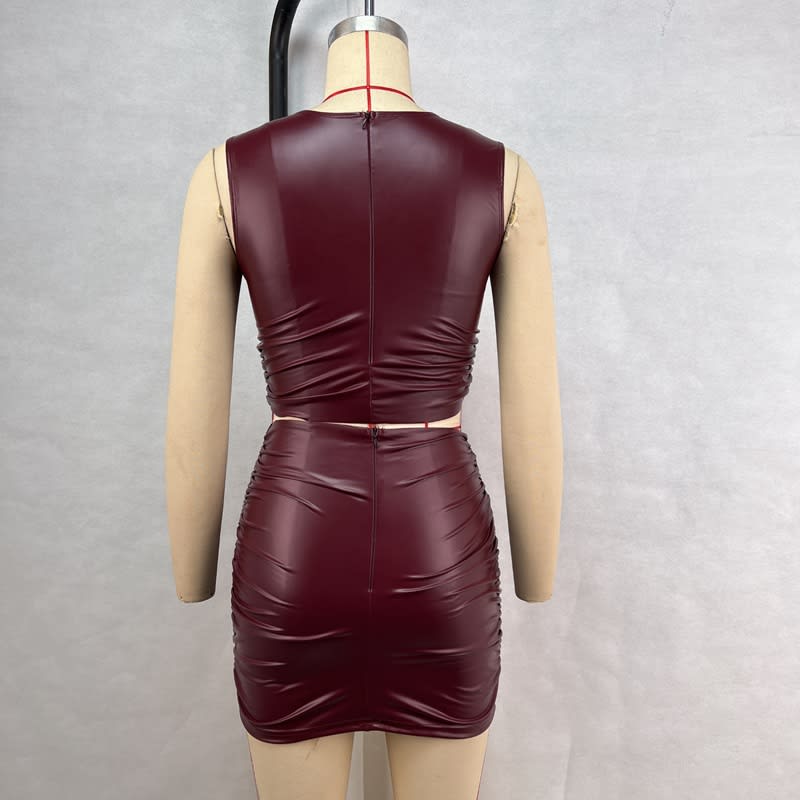 PU Leather Sleeveless Midriff-baring Pleated Skirt Suit view 5