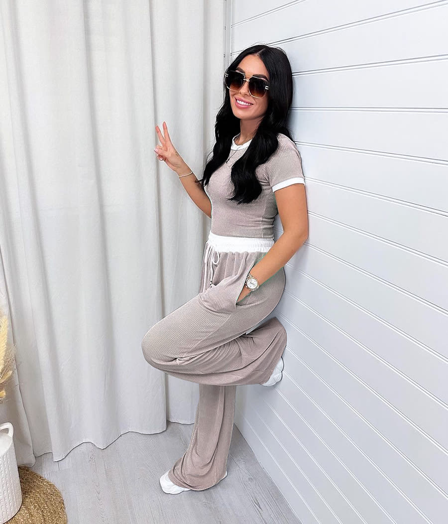 Round Neck Contrast Color Women's Fashion Casual Wide-leg Pants Sports Suit view 11