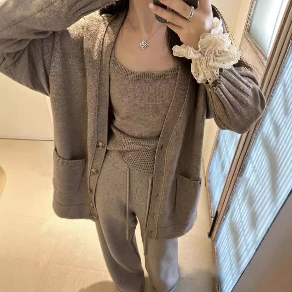Knit Women's Cardigan Suspender Casual Pants Three-piece Set view 9