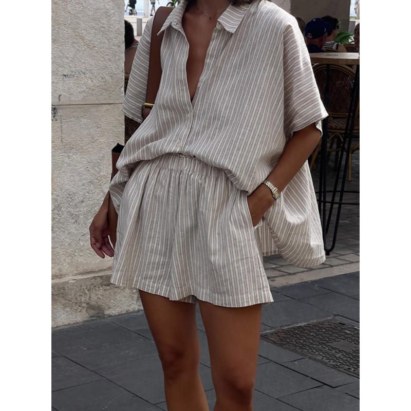 Fashion Casual Loose Striped Shirt Shorts Suit view 4