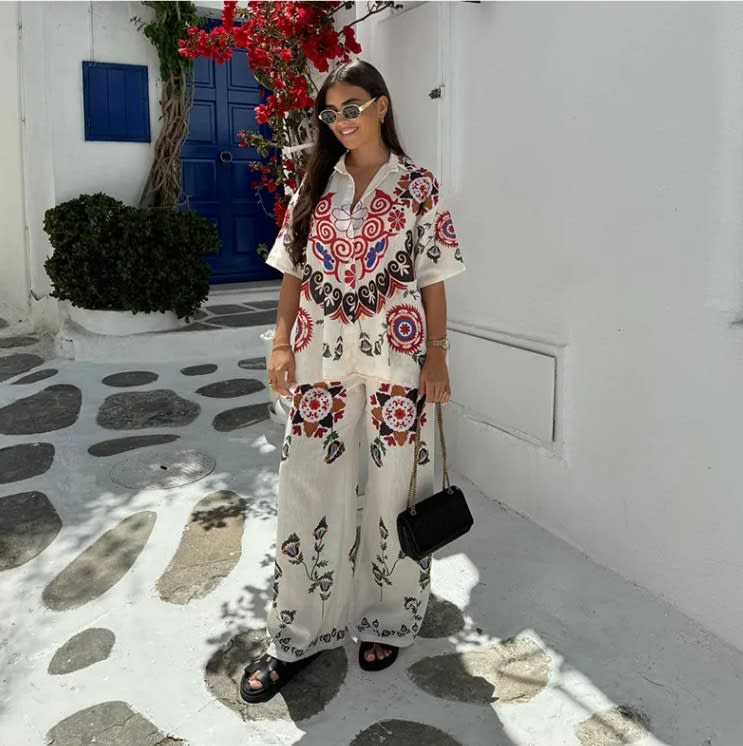 Color Matching Printed Short-sleeved Top Trousers Suit view 12