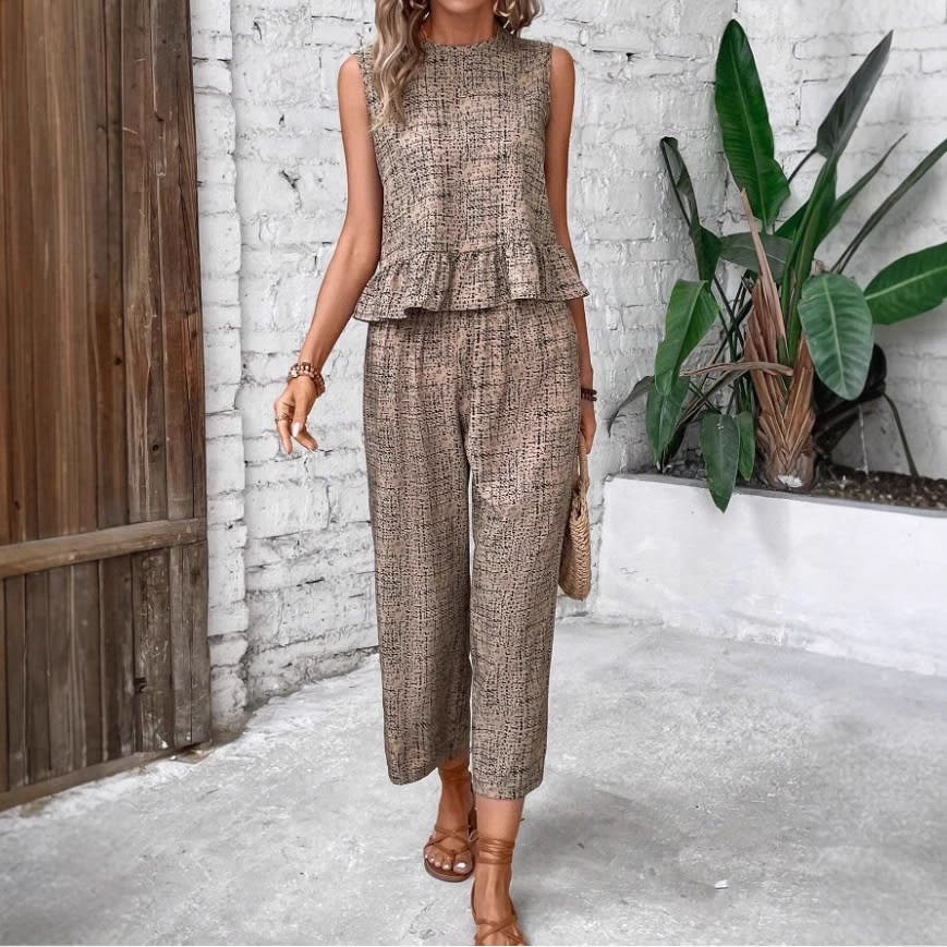 Female Spring And Summer Print Straight-leg Pants Suit view 4