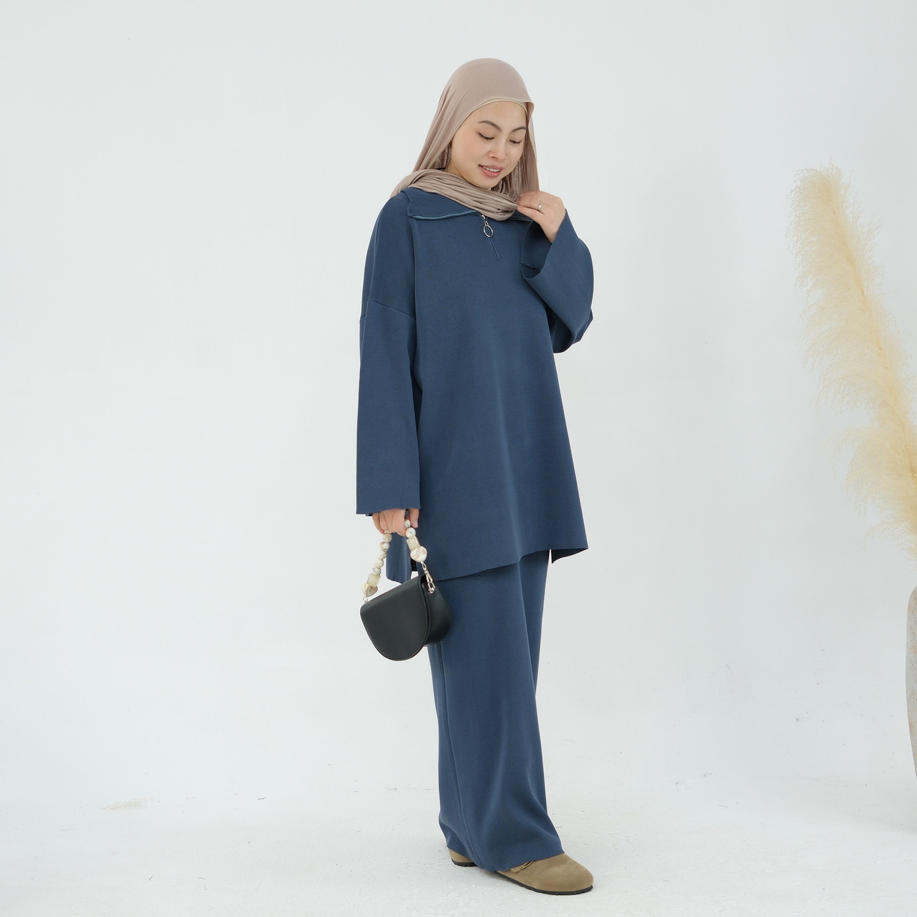 Autumn And Winter Thickening Knitted Top Loose Two-piece Suit view 7