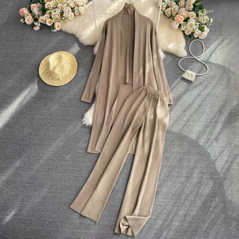 Women's Fashion Casual Knitted Three-piece Suit view 3
