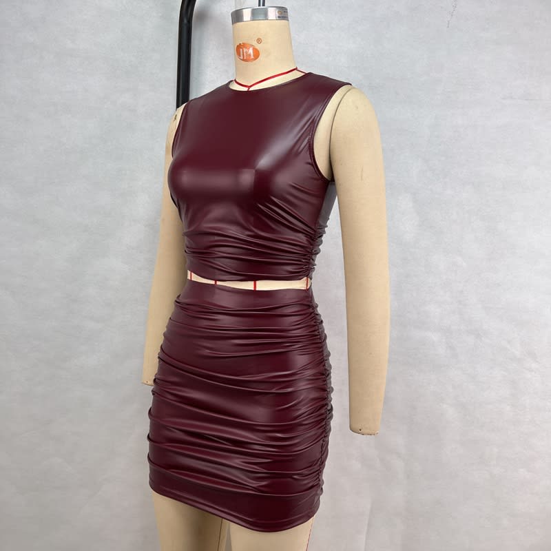 PU Leather Sleeveless Midriff-baring Pleated Skirt Suit view 3