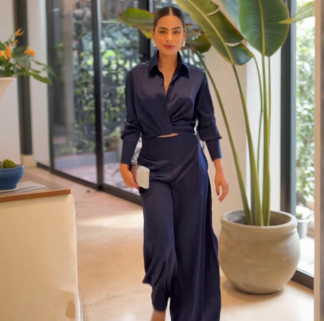 Fashion Loose Cool Top Wide Leg Pants Suit Women view 2
