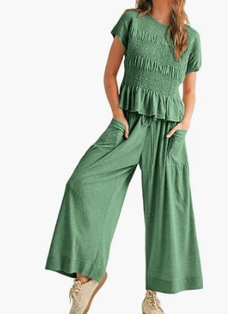 Women's 2-piece Pleated Top And Wide Leg Pants view 3