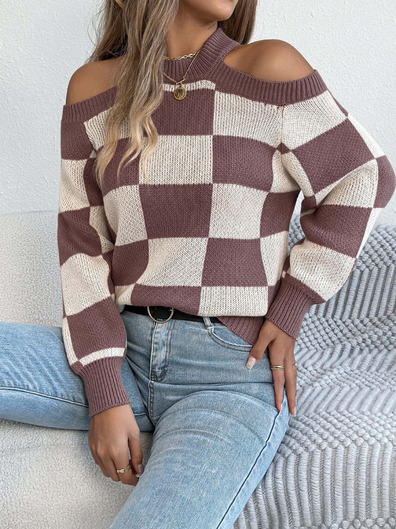 Women's Off-Shoulder Color-Blocked Plaid Lantern Sleeve Sweater view 10