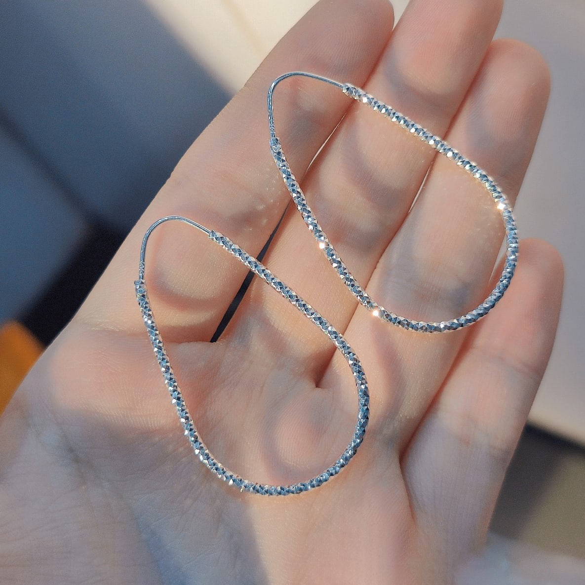 1 Pair 999 Sterling Silver Geometric Hoop Earrings, Minimalist Style, Perfect For Daily Wear And Valentine's Gift view 5