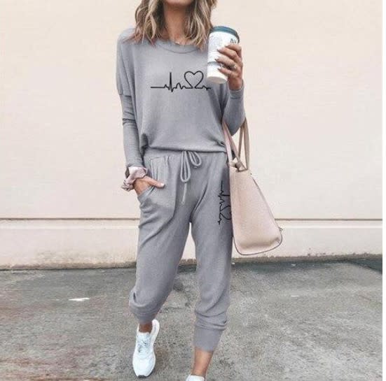 Women's Long Sleeve Suit Fashion Pullover Top And Pockets Drawstring Long Pants Solid Color Casual Sports Trouser Suit Clothing view 19