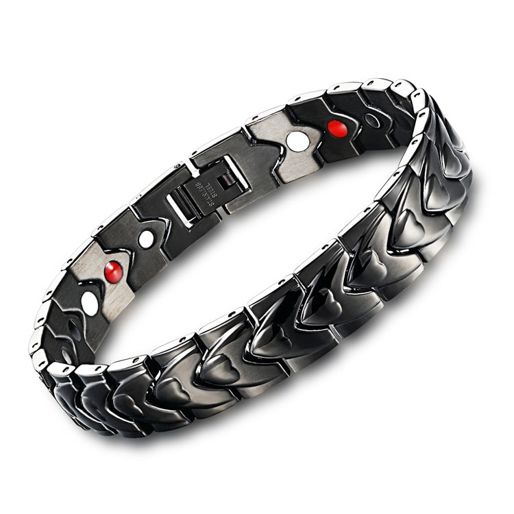 Heart-shaped magnet titanium steel bracelet view 1