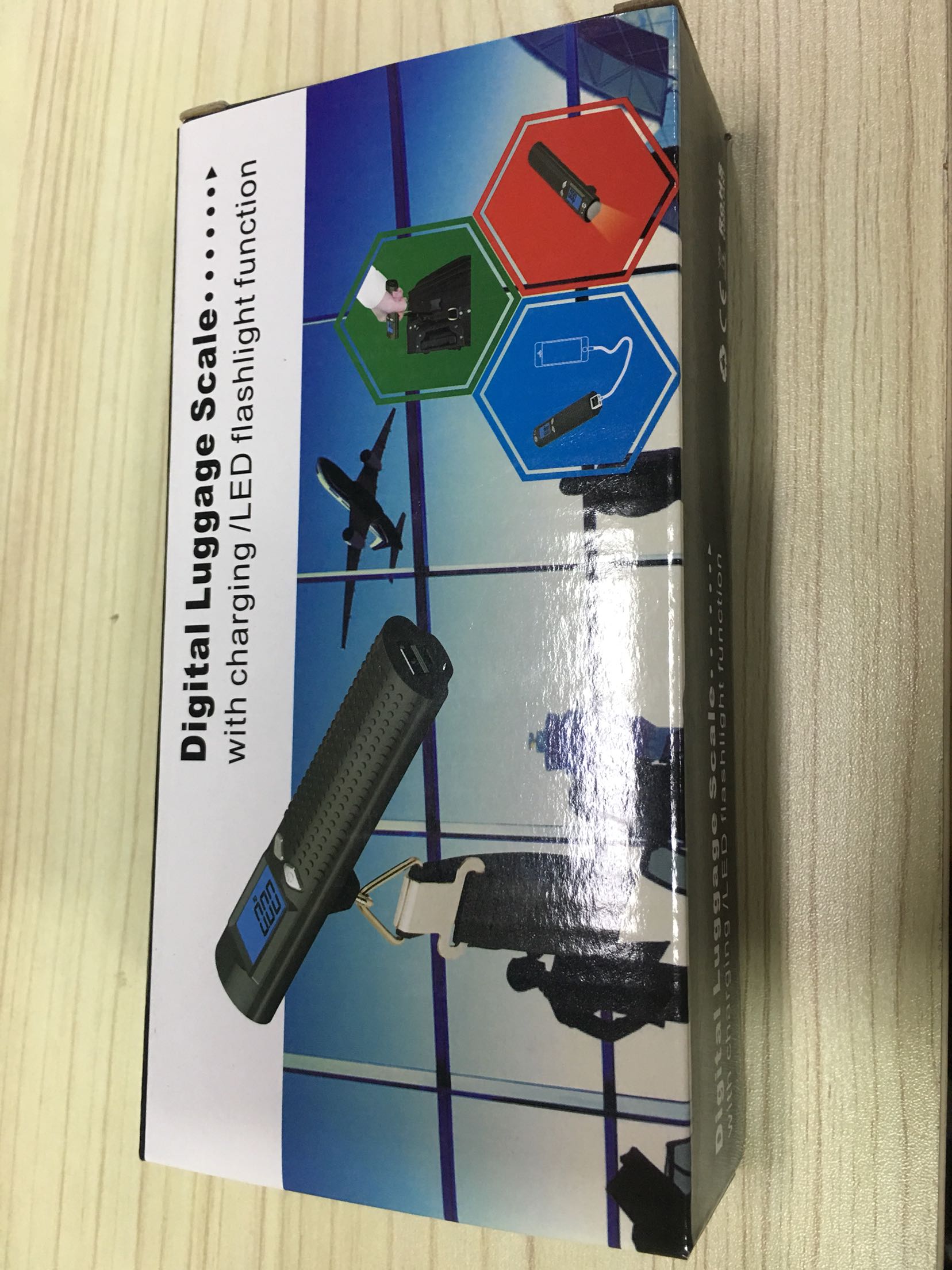 Accurate USB digital handheld  scale portable suitcase scale view 2