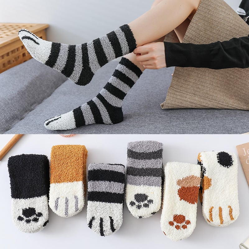House floor socks view 12