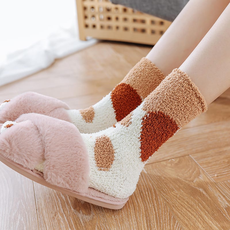 House floor socks view 13