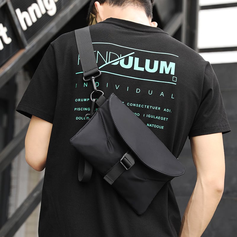 Outdoor sports chest bag view 3