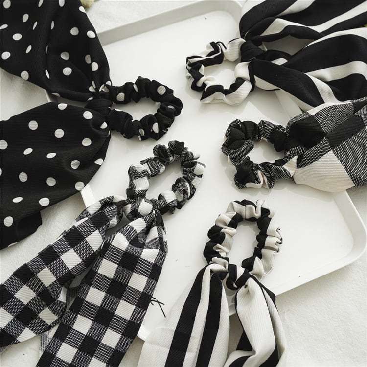New Black And White Long Large Intestine Ring Streamer view 5