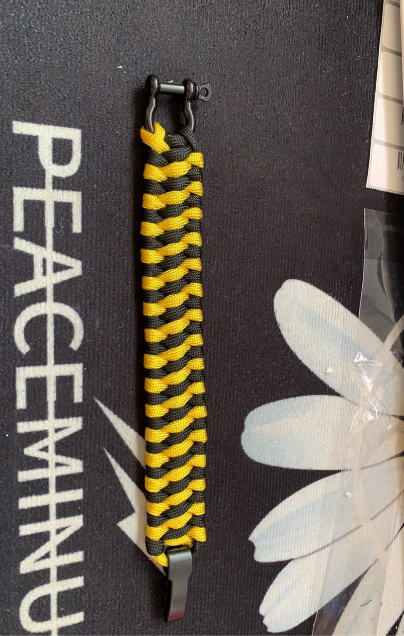 Field emergency survival bracelet view 3