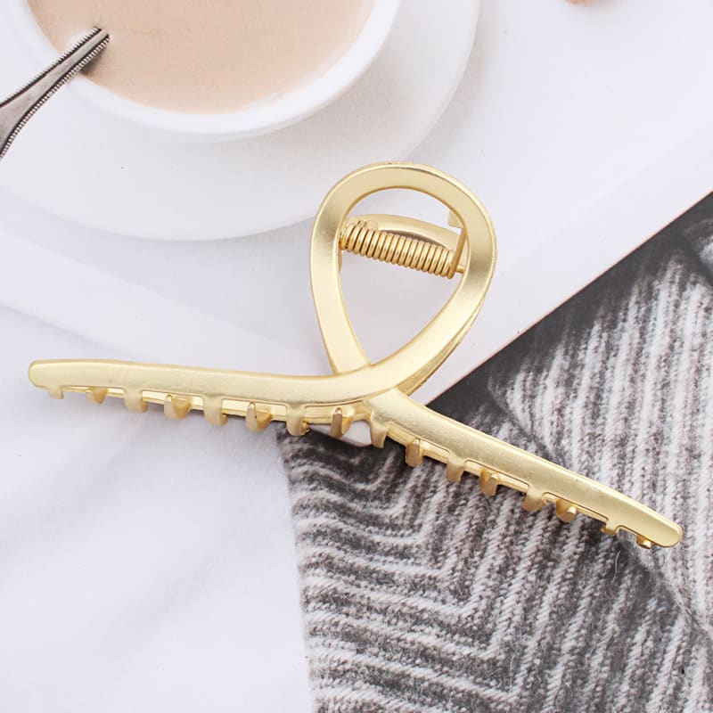Blond Hair Clip Shark Hair Clip Large Bath Hair Clip view 8