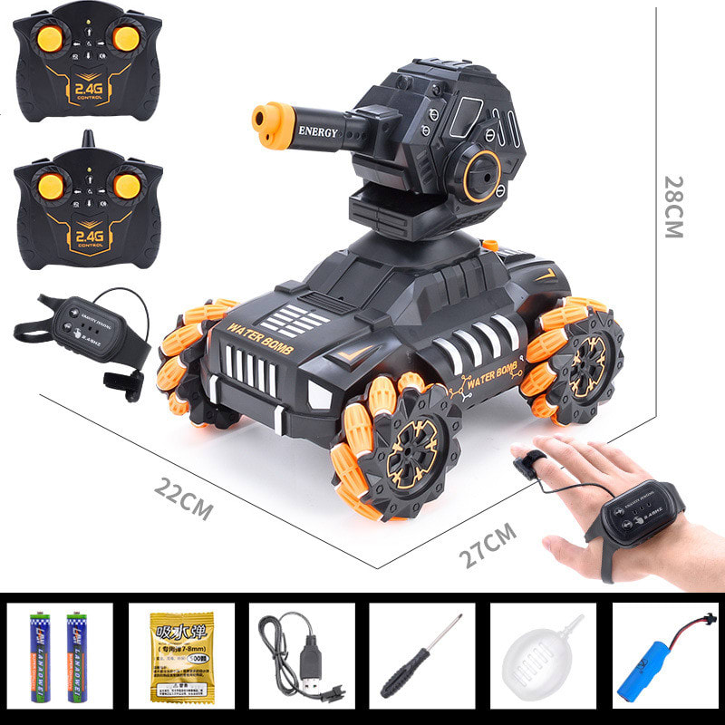 The Remote Control Tank Toy Car Can Be Charged By Launching Water Bombs view 4