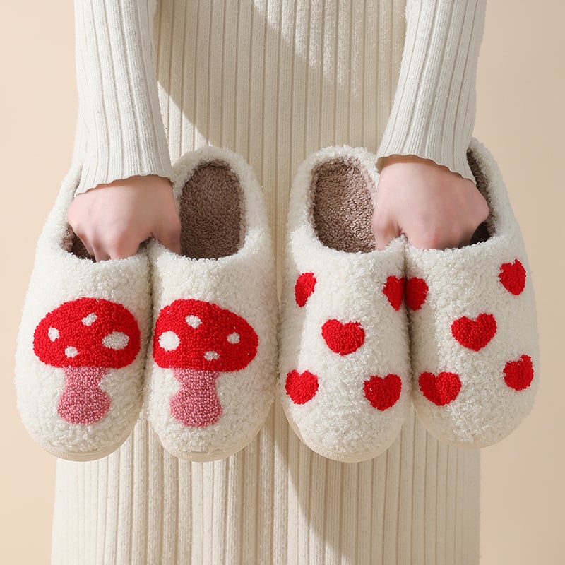 Plush Home Slippers Cartoon Love Style view 9