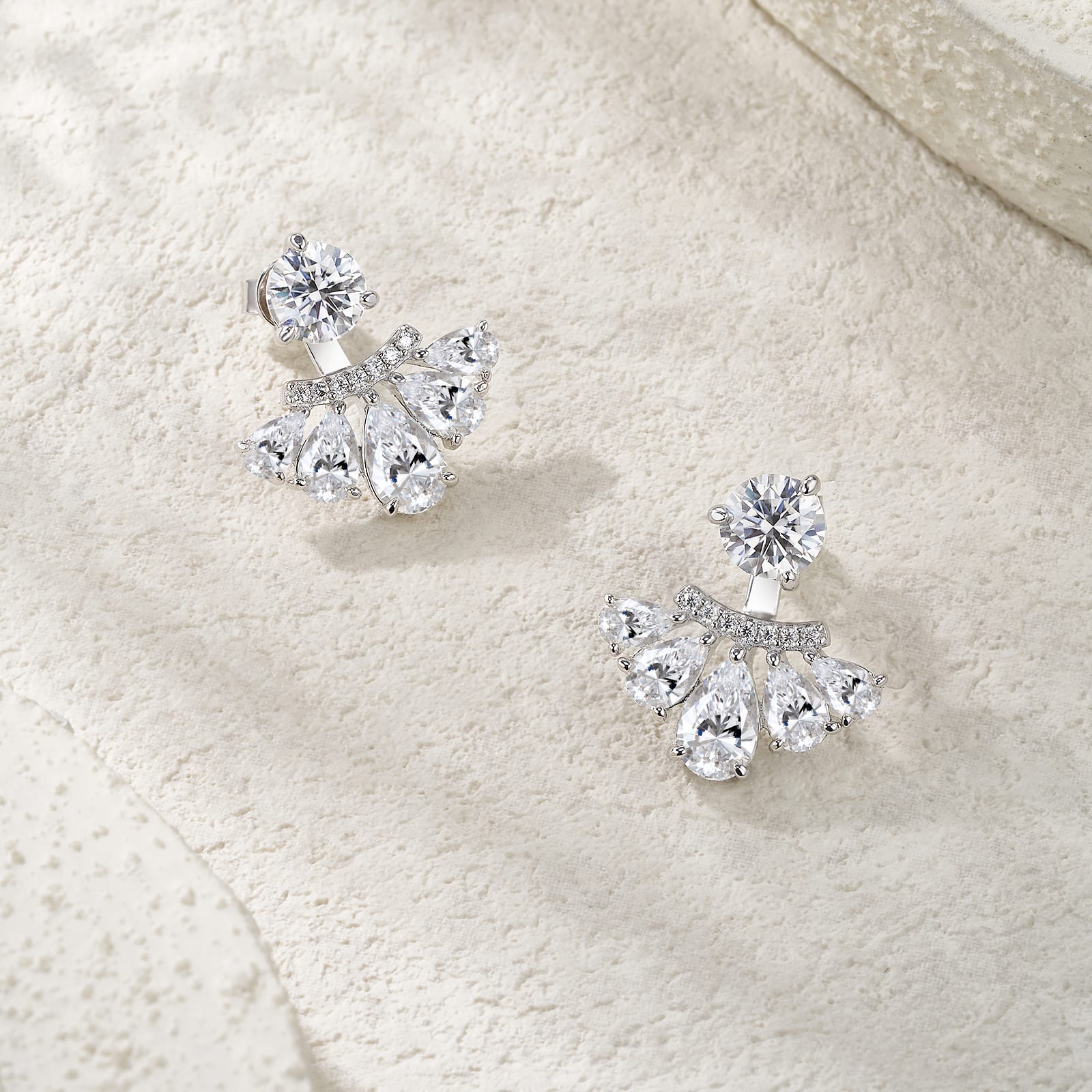 A Luxurious And Fashionable Minimalist Jewelry Earring Set Featuring Top-quality Moissanite Stones, Made Of S925 Silver Electroplated With Platinum. view 2