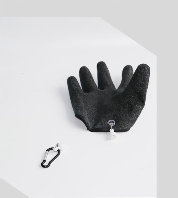 Fishing Gloves Anti-Slip Protect Hand From Puncture Scrapes Fisherman Professional Catch Fish Latex Hunting Gloves Left Right view 10