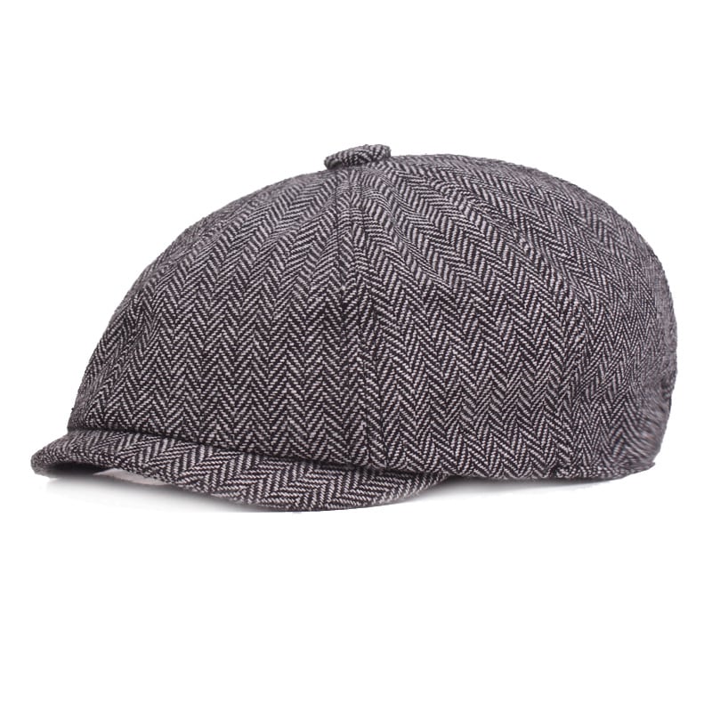 Casual and versatile beret view 4