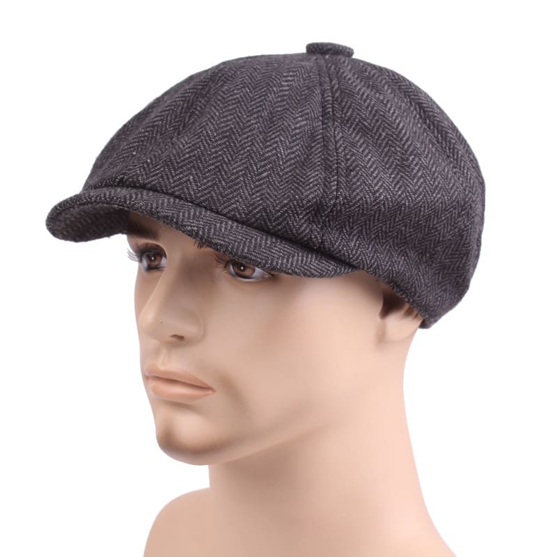 Casual and versatile beret view 5