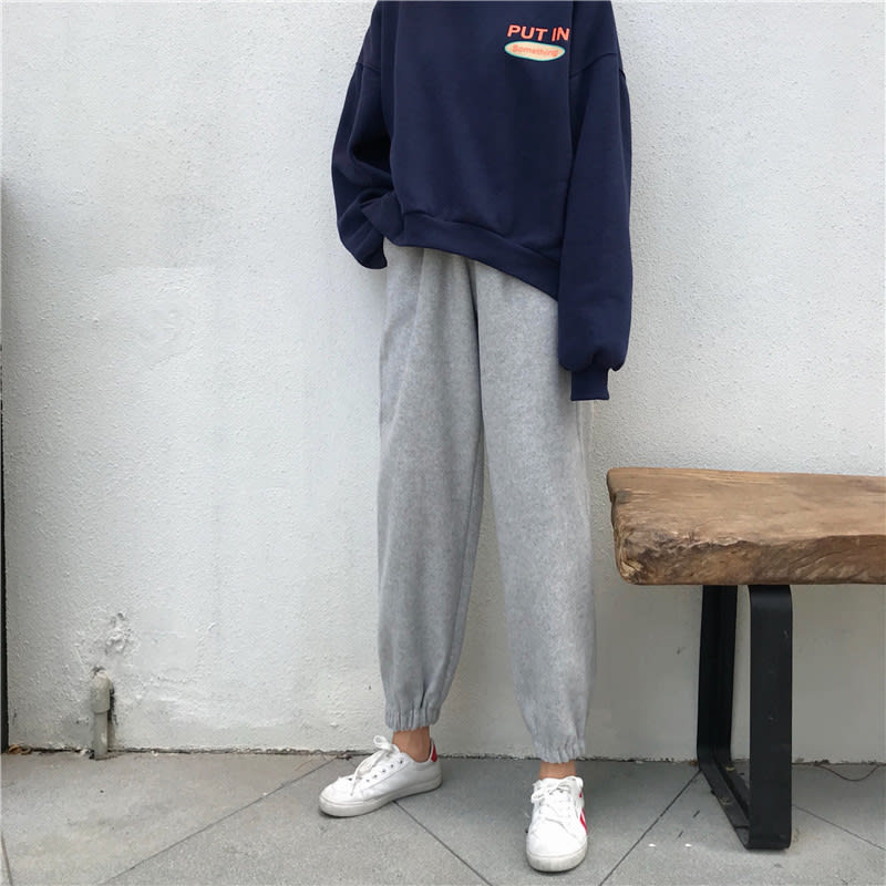 Women's wear students baggy Harlan slacks view 4