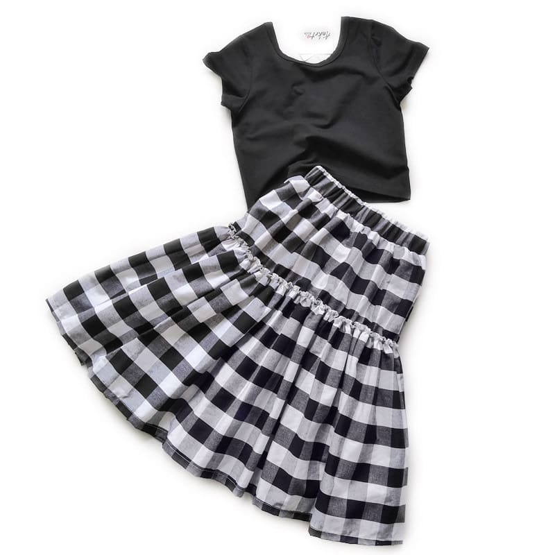 Two-piece half skirt view 5