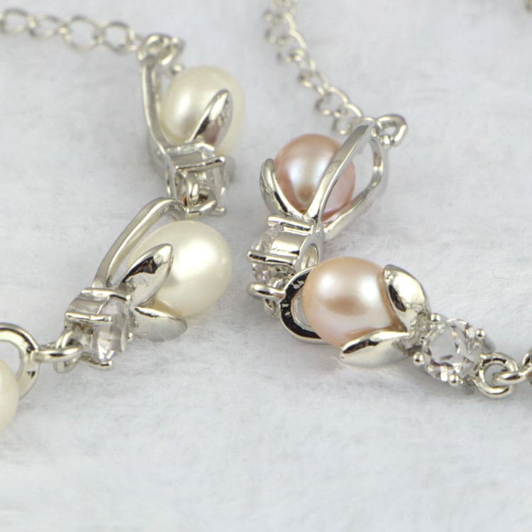 Freshwater pearl bracelet view 2