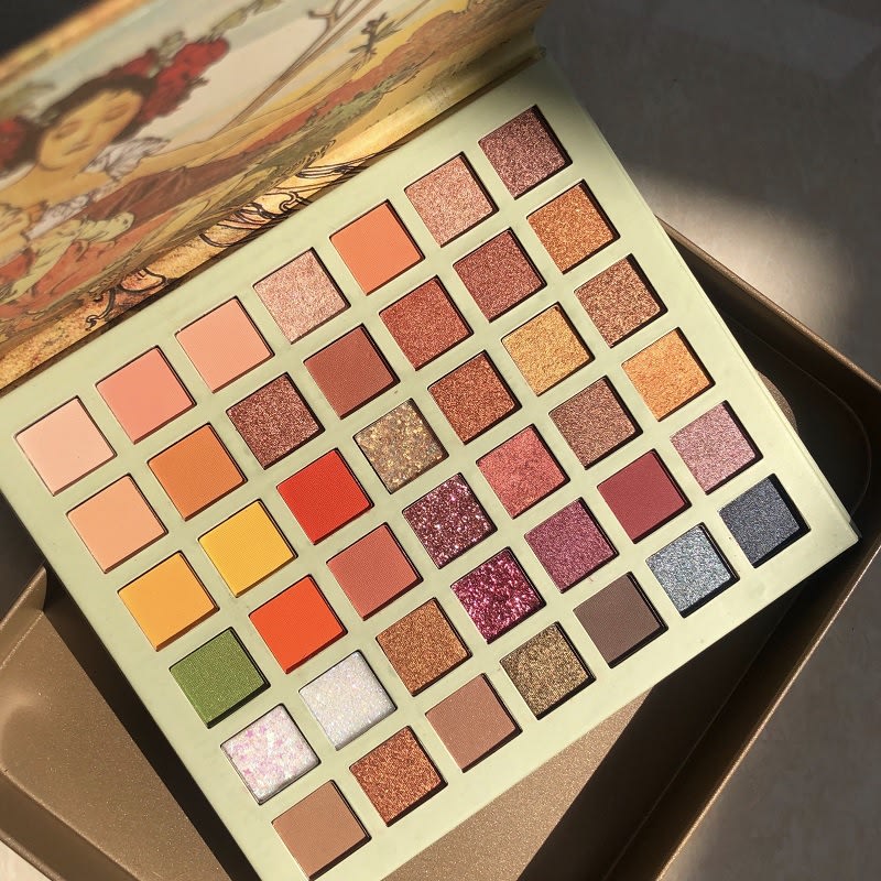Rose gold bead eyeshadow palette view 5