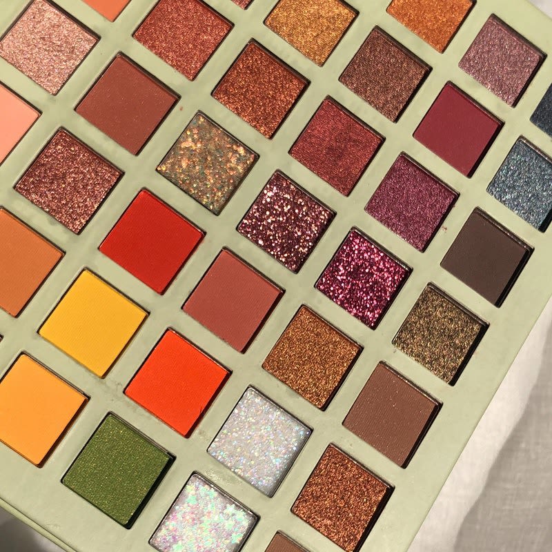 Rose gold bead eyeshadow palette view 2