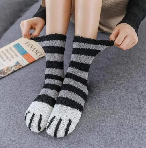 House floor socks view 10
