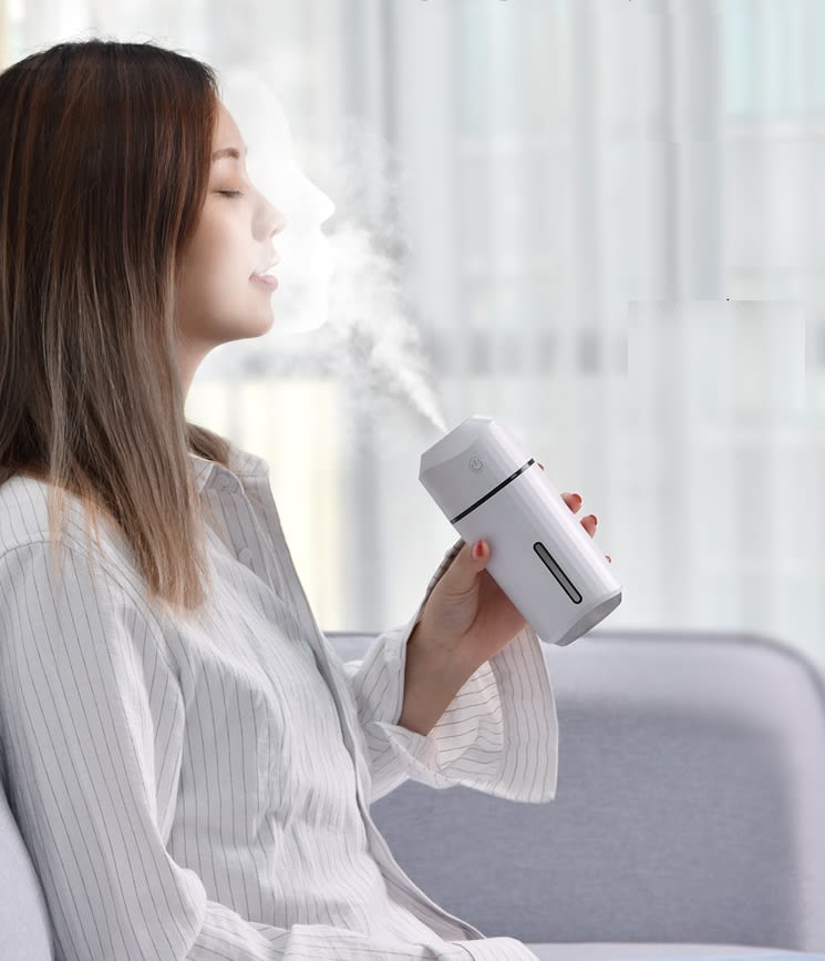 In-car Atmosphere Wireless Charging Car Humidifier view 2