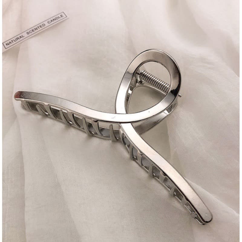 Blond Hair Clip Shark Hair Clip Large Bath Hair Clip view 5