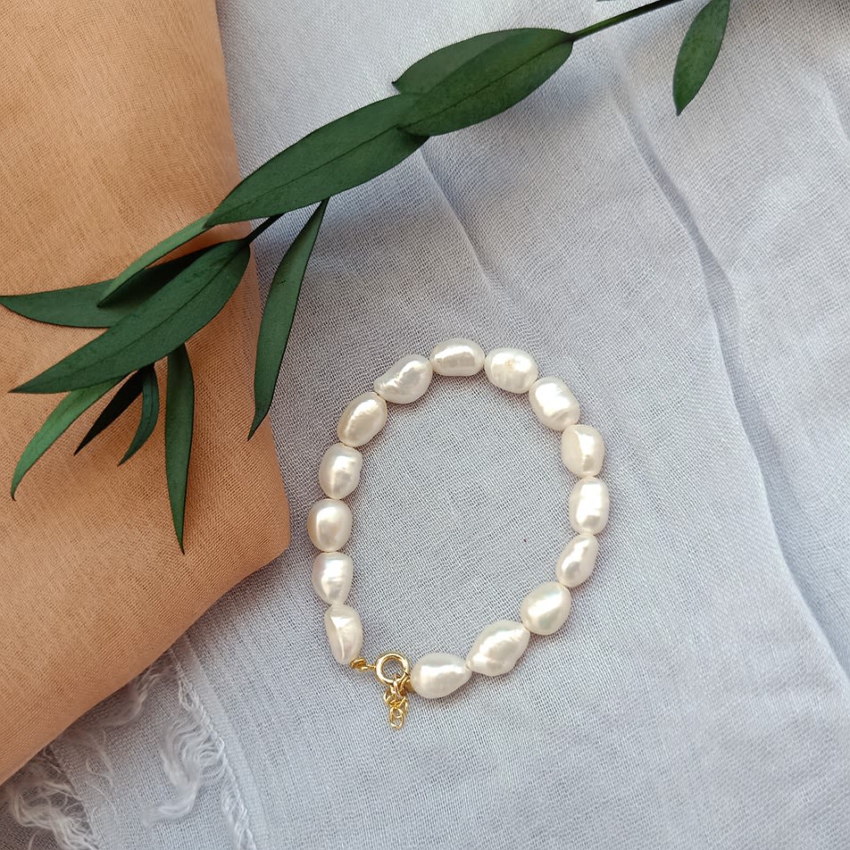 Natural Freshwater Baroque Shaped Pearl Bracelet view 4