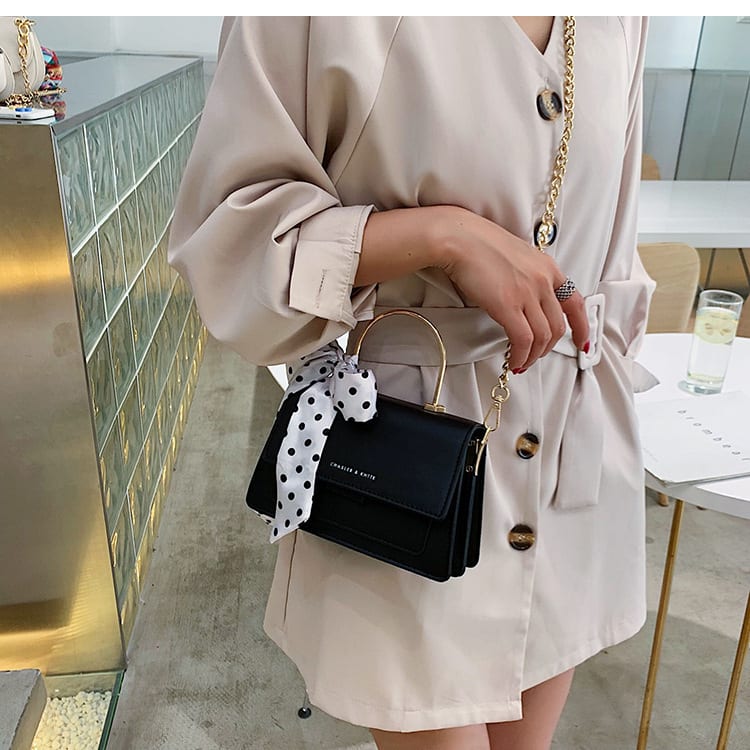 Popular Bags Handbags Small Trendy Fashion Messenger Bag Chain Shoulder Texture Handbag view 3