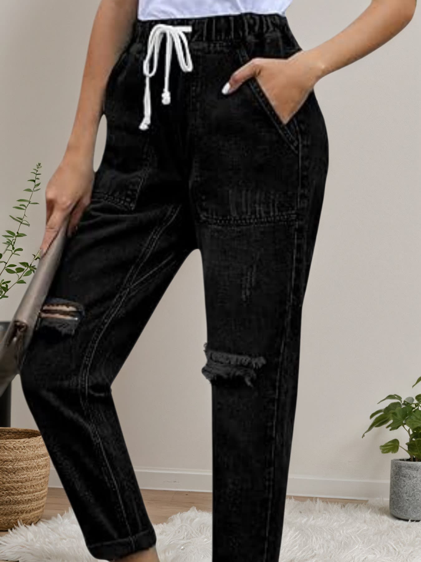 New Women’s Casual Set Wearing Distressed Stretch Jeans, Elastic Waisted Jeans, Denim Jogging Pants view 2