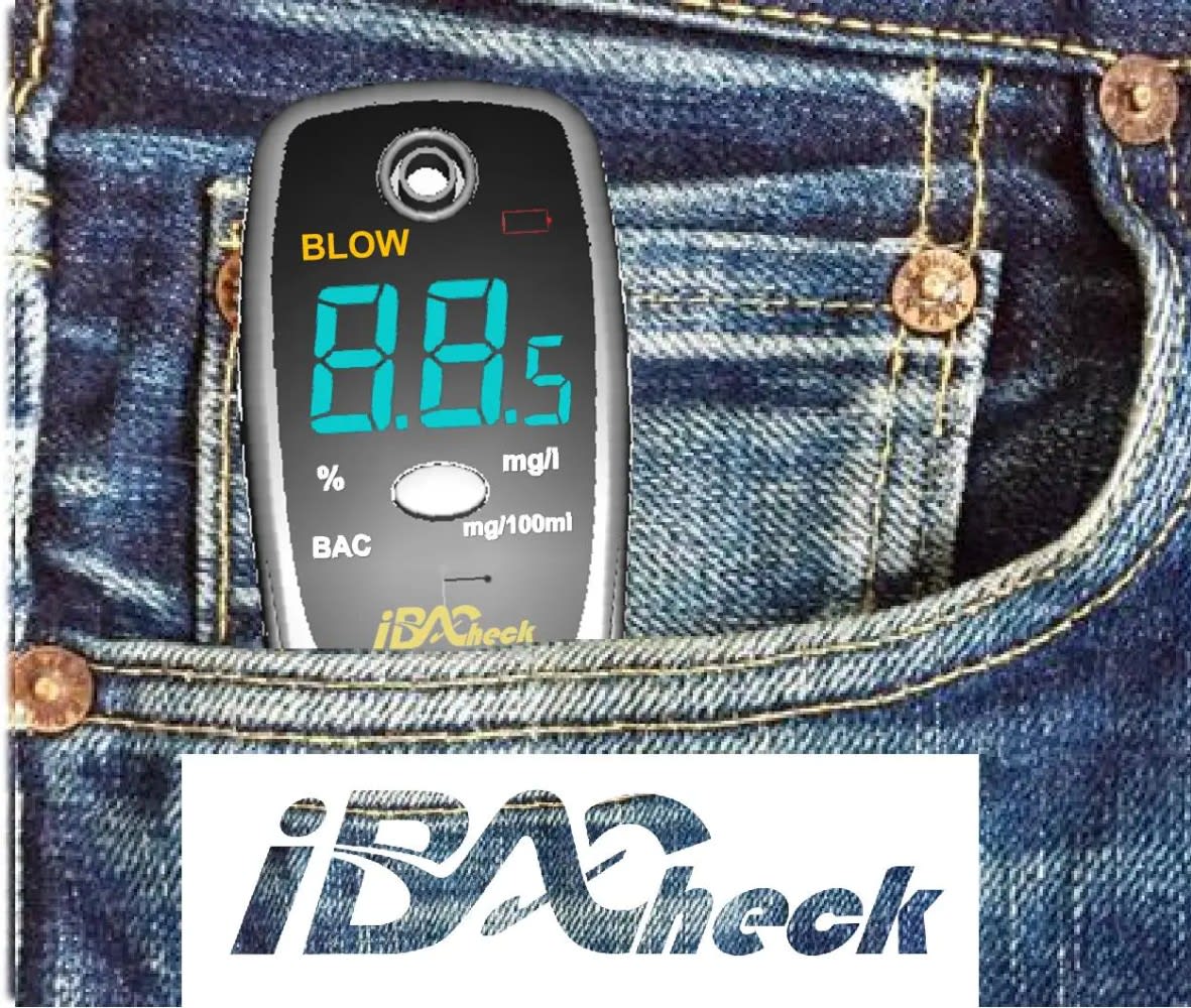Alcohol Detector For Drunk Driving Detection For Professional Drivers. It Has High Sensitivity And Accurate Sensing Function. Fast Response And Precise Numerical Results view 5