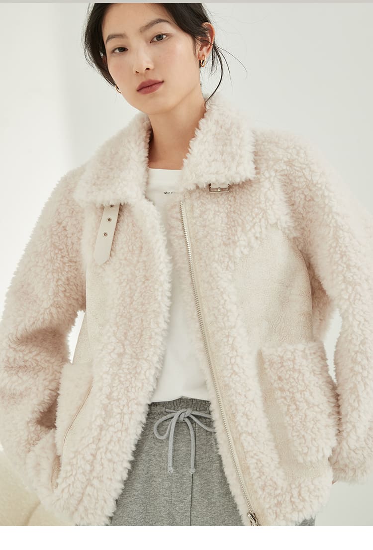 Women's Loose And Fashionable Sheep Shearling Coat view 5