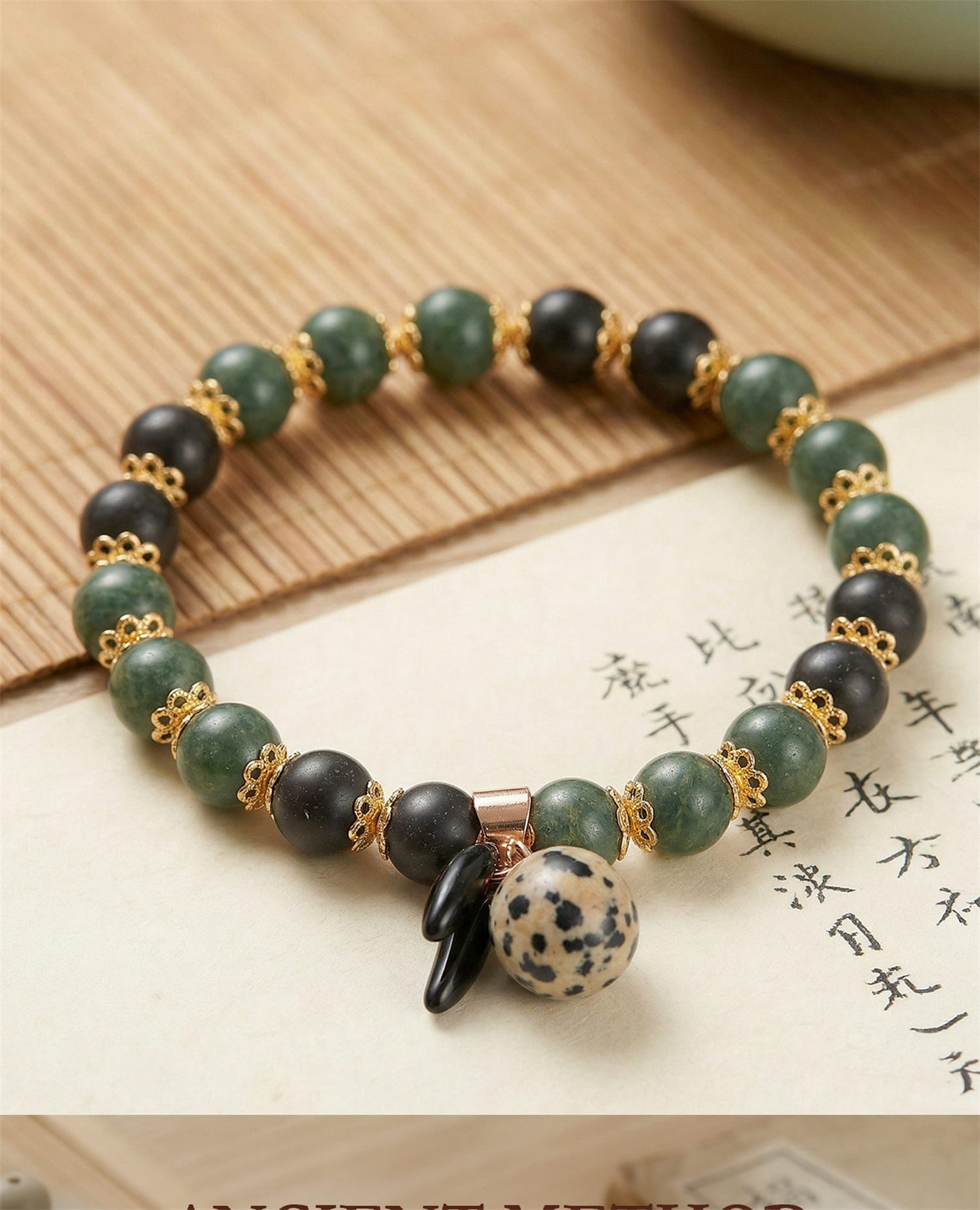 Bracelet view 13