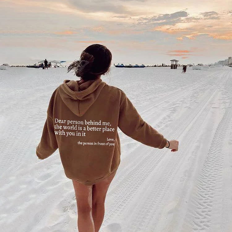 Dear Person Behind Me,the World Is A Better Place,with You In It,love,the Person In Front Of You,Women's Plush Letter Printed Kangaroo Pocket Drawstring Printed Hoodie Unisex Trendy Hoodies view 9
