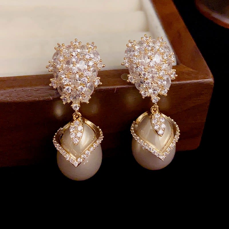 Ladies Retro High-grade Earrings view 3