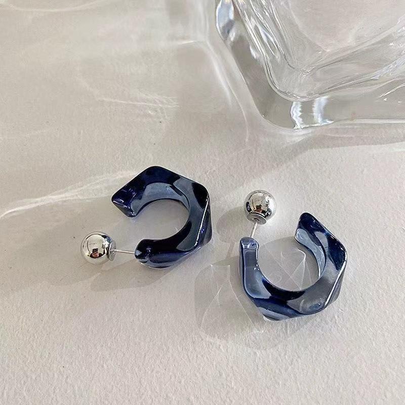 1 Pair Korean Trendy Acrylic C-Shaped Hoop Earrings, Youthful, Stylish & Exquisite Personalized Design Earrings For Women view 4