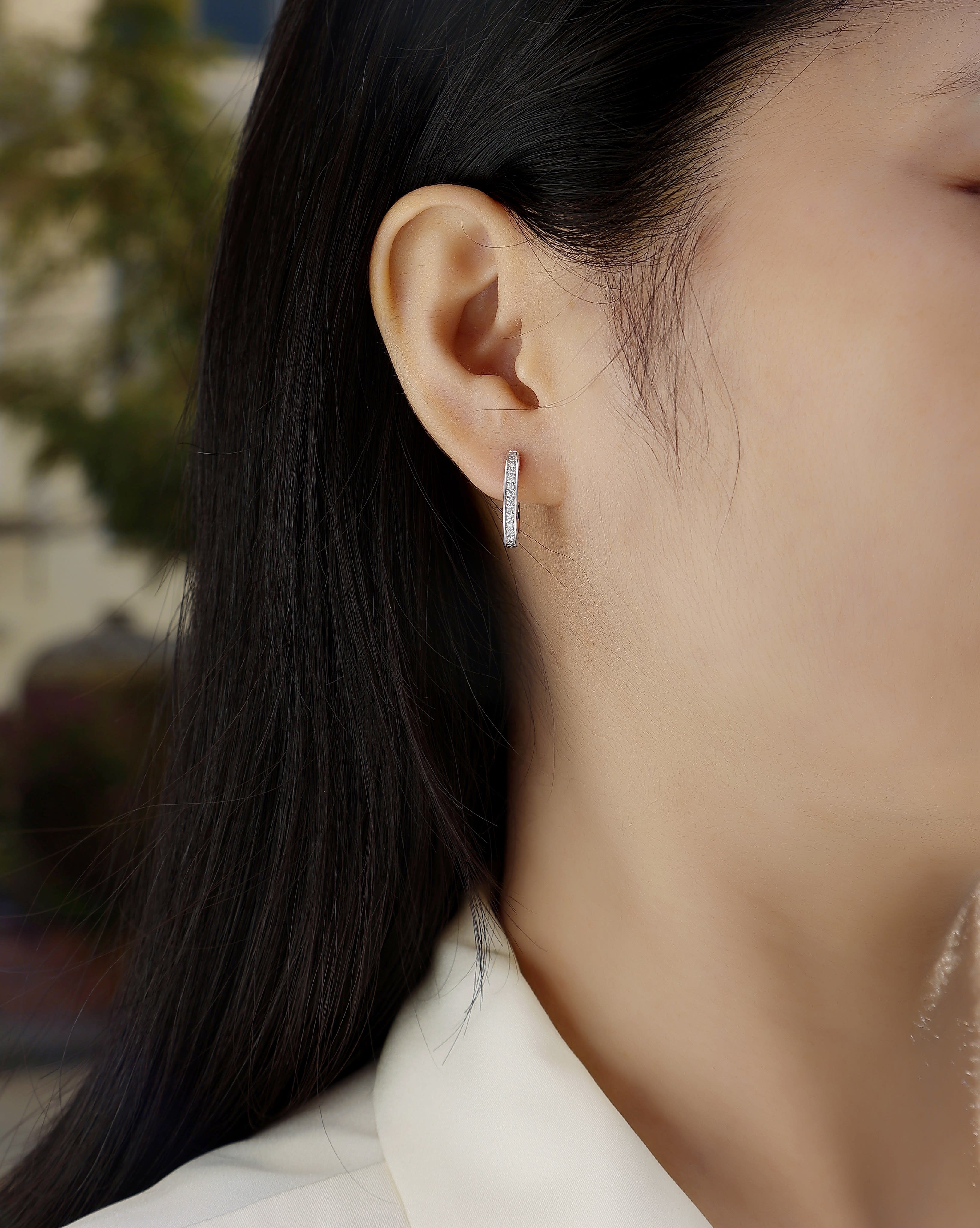 1Highlight - S925 Moissanite Sterling Silver Earrings With Platinum-plated Stud Earrings, Fashionable, Trendy And Affordable Diamond Jewelry Prohibit Tk Sales view 4