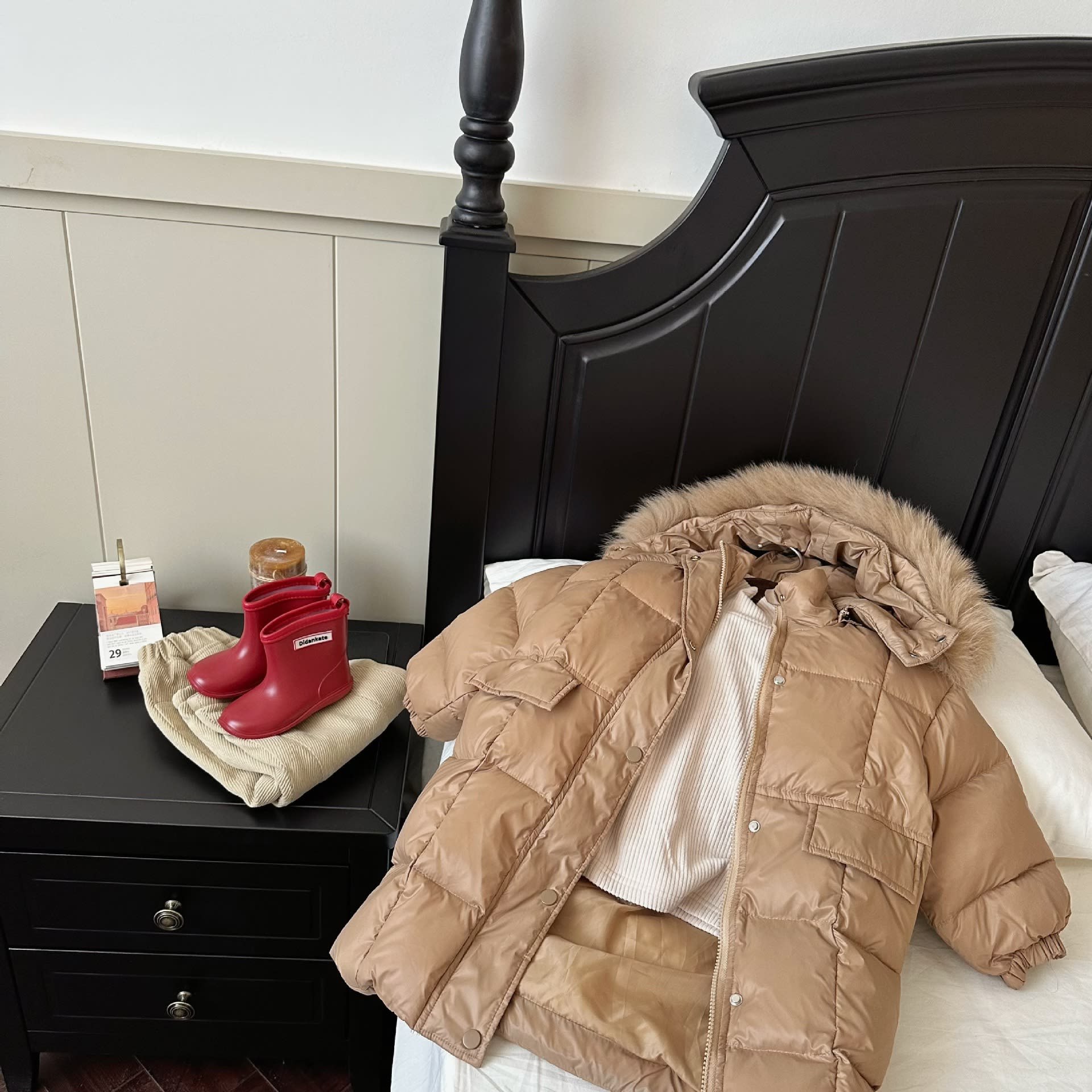 Solid Color Fur Collar Down Jacket Baby Long Section view 4