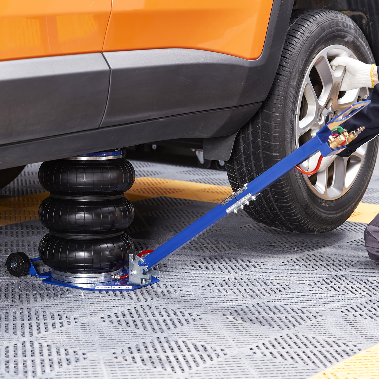 VEVOR Air Jack, 3 Ton 6600 Lbs Triple Bag Air Jack, Airbag Jack With Six Steel Pipes, Lift Up, 3-5 S Fast Lifting Pneumatic Jack, With Adjustable Long Handles For Cars, Garages, Repair Blue view 5