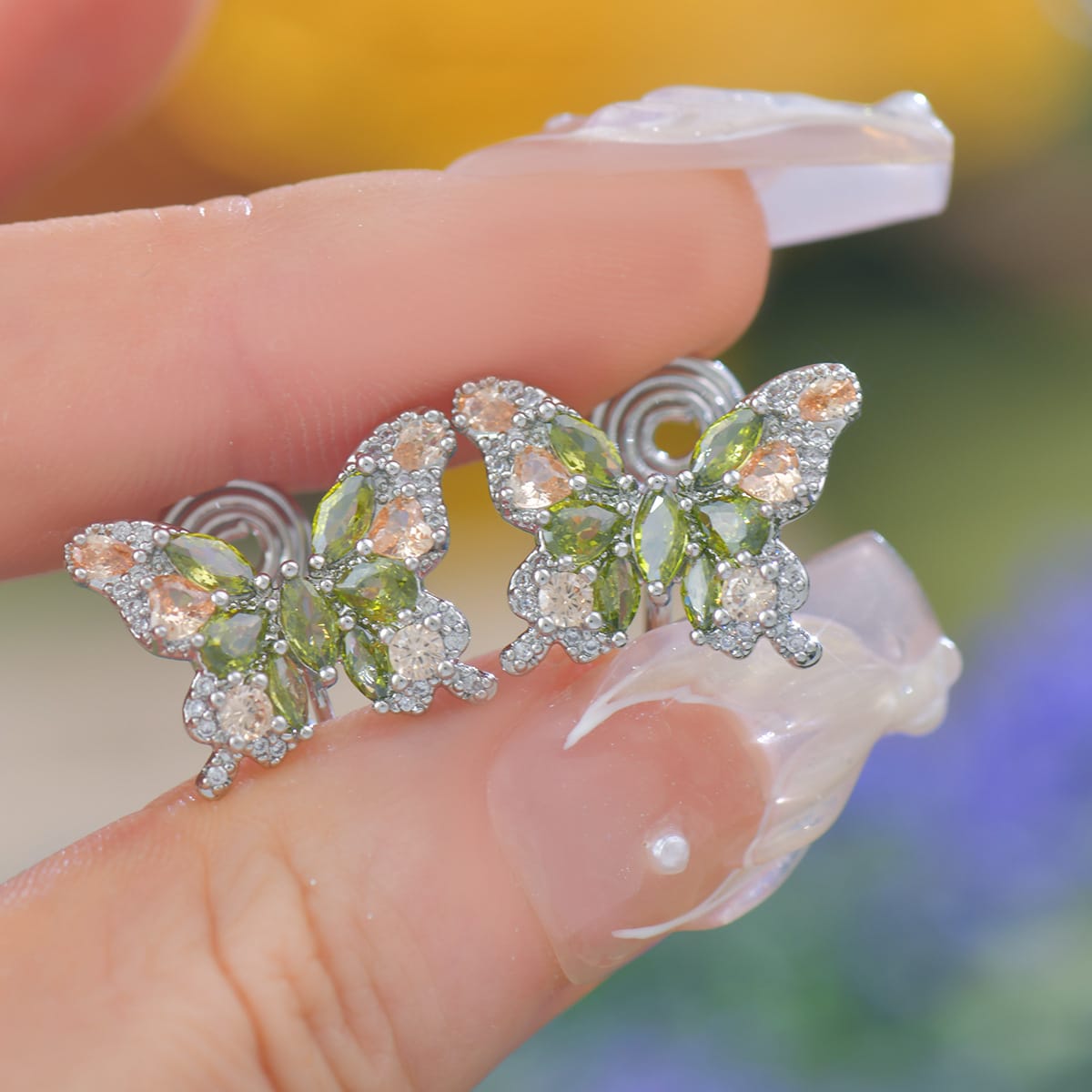 Butterfly Zircon Exquisite And Versatile Niche Earrings view 3