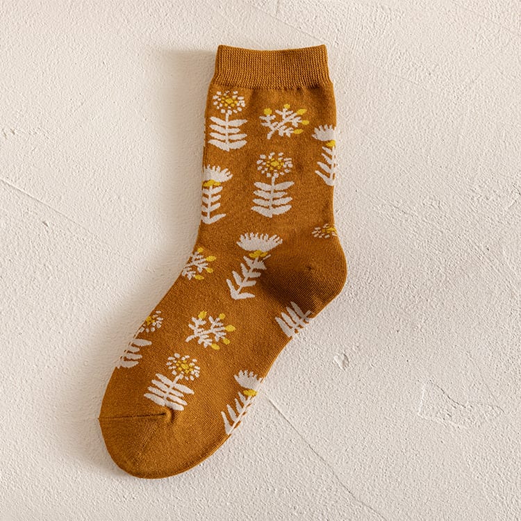 Women's Fashionable And Versatile Retro Mid-calf Socks view 9